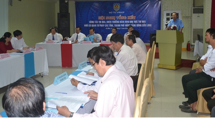 Giám đốc Sở Tư pháp - Nguyễn Trung Dũng phát biểu chia sẻ kinh nghiệm